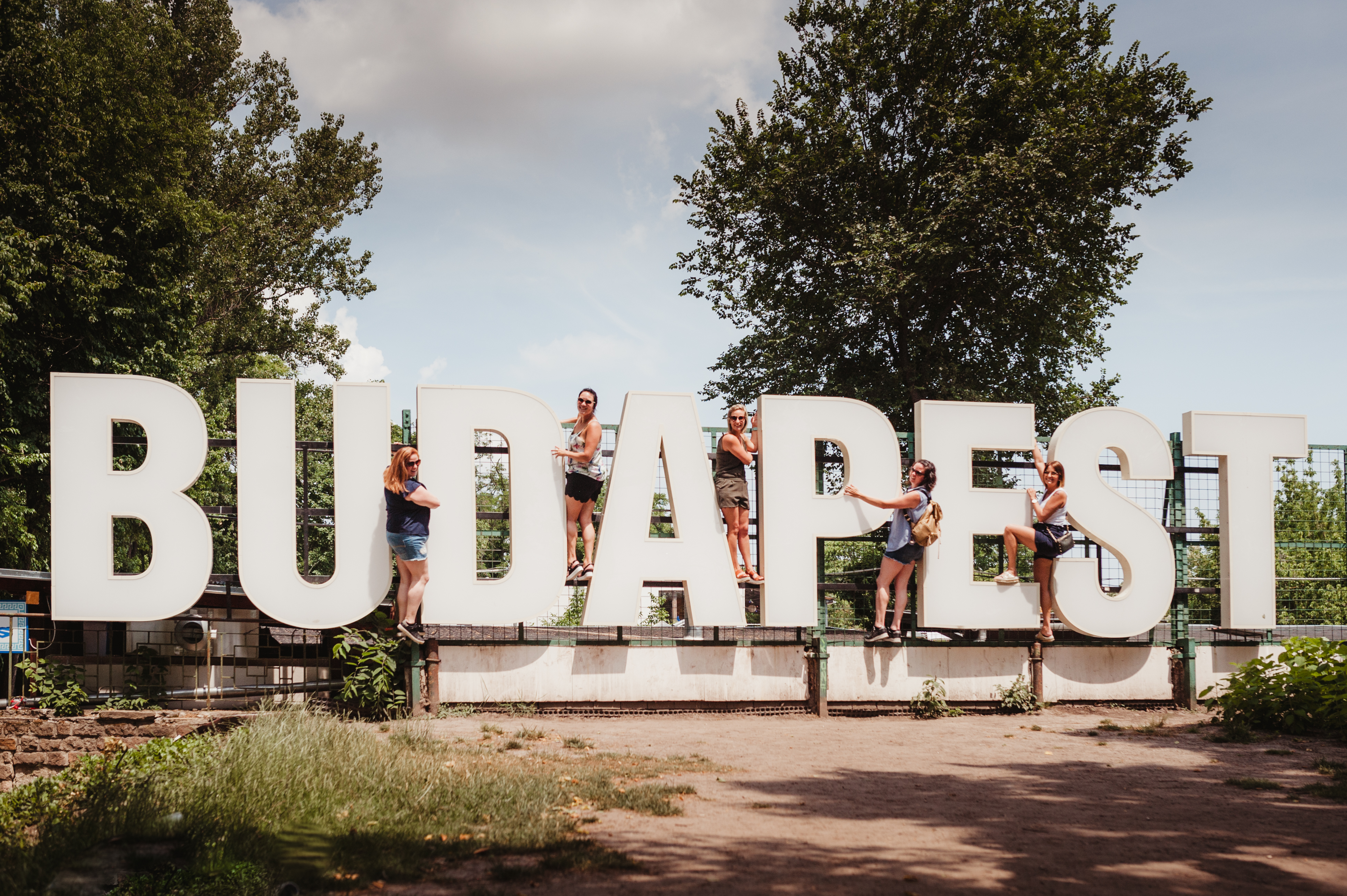 Cinq filles pour quatre jours à Budapest